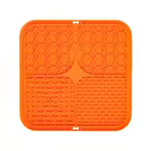 Interactive Silicone Pet Licking Mat – Slow Feeder & Treat Pad