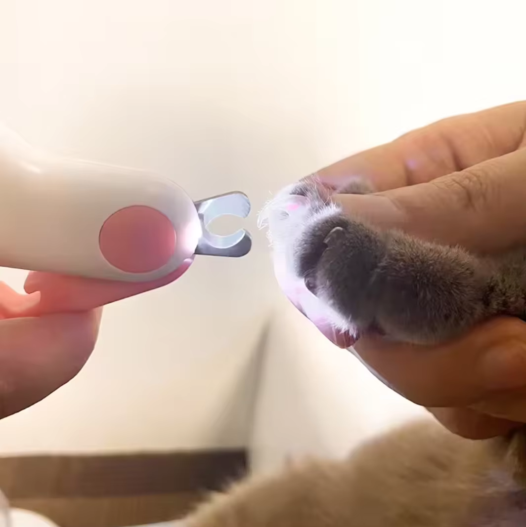 LED Light Pet Nail Clipper – Safe Grooming Tool for Dogs & Cats